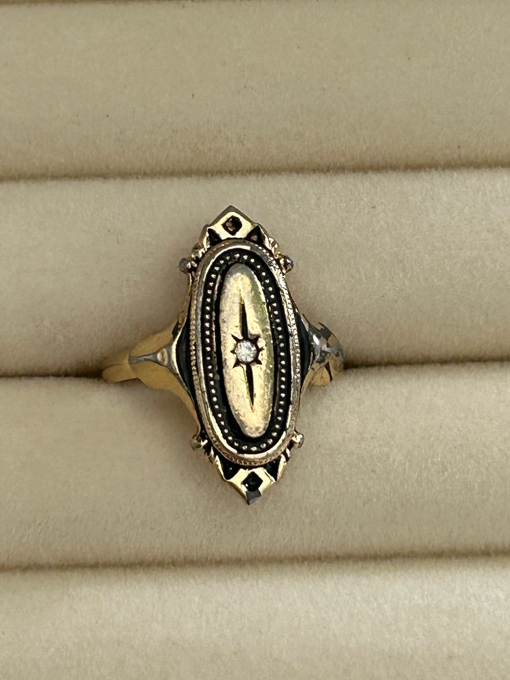 Avon Kensington Marquise Starburst Ring with Clear Center Stone